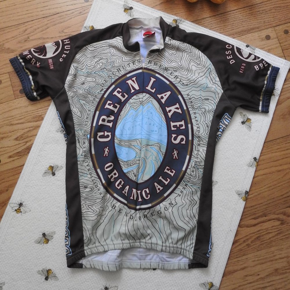 World Jerseys Green Lakes Organic Ale Medium